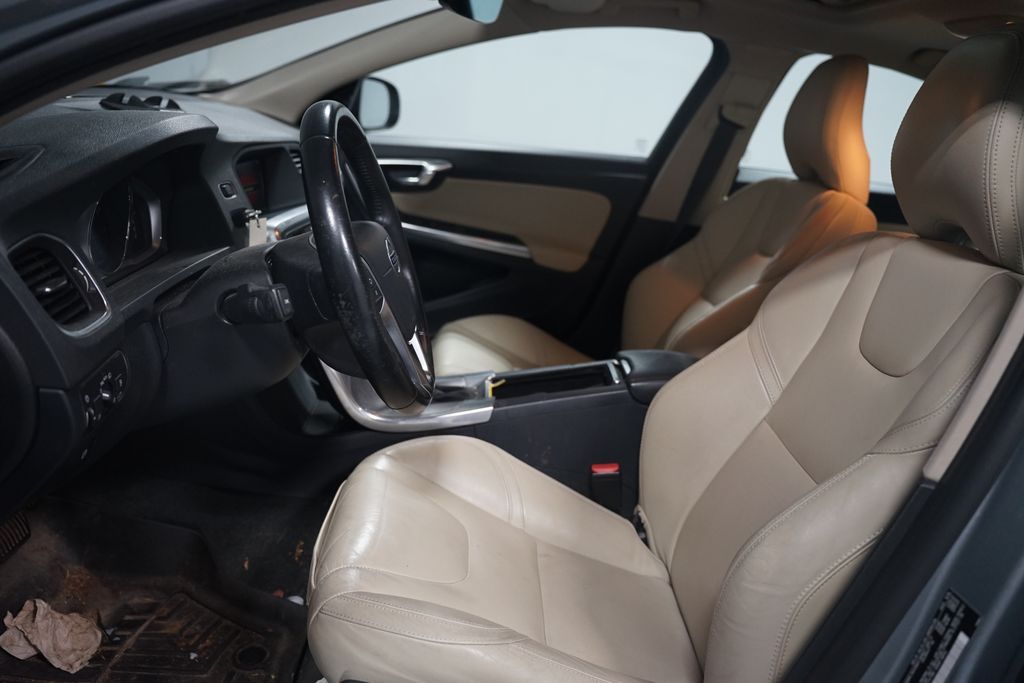 Thumbnail: 2017 Volvo S60 - 7