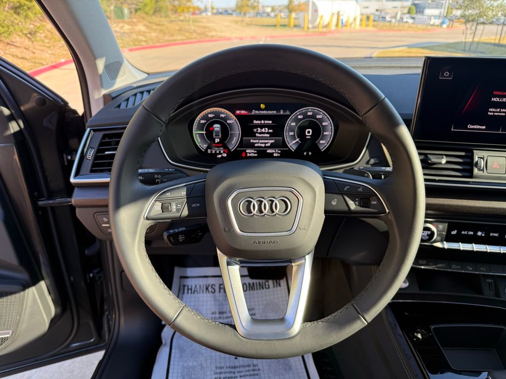 Thumbnail: 2025 Audi Q5 - 15