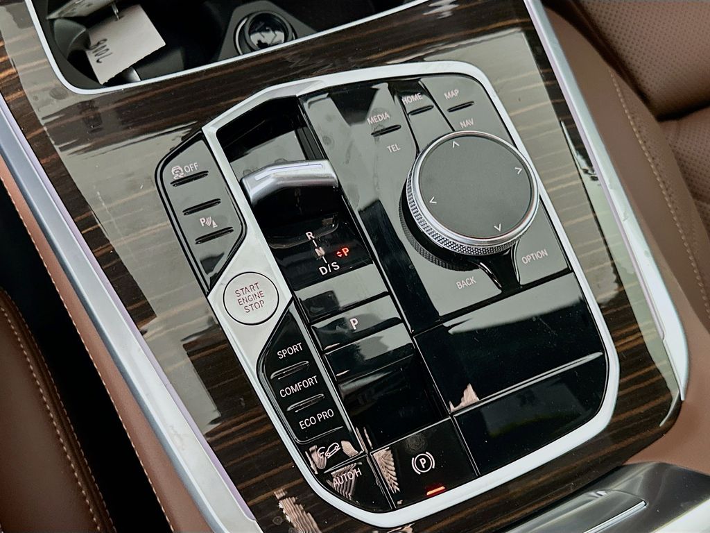 Thumbnail: 2026 BMW X5 - 15