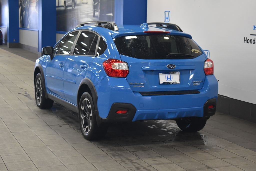 Thumbnail: 2016 Subaru Crosstrek - 5
