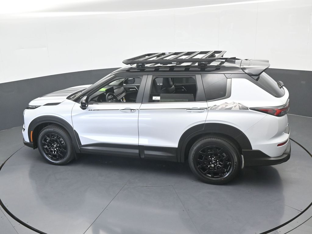 New 2026 White Mitsubishi Trail Edition image 57