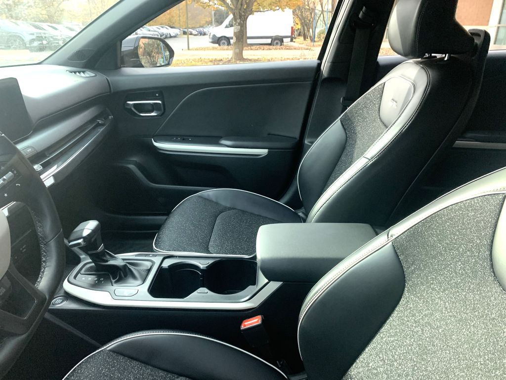 Thumbnail: 2025 Kia K4 - 5