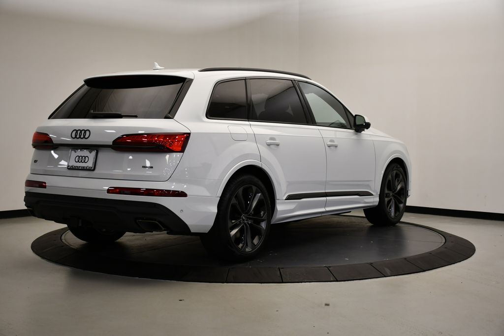 Thumbnail: 2025 Audi Q7 - 5
