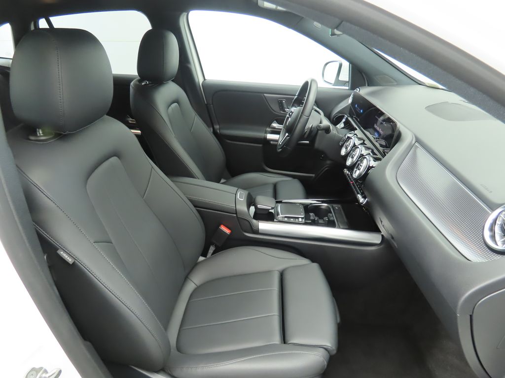 Thumbnail: 2023 Mercedes-Benz GLA - 20