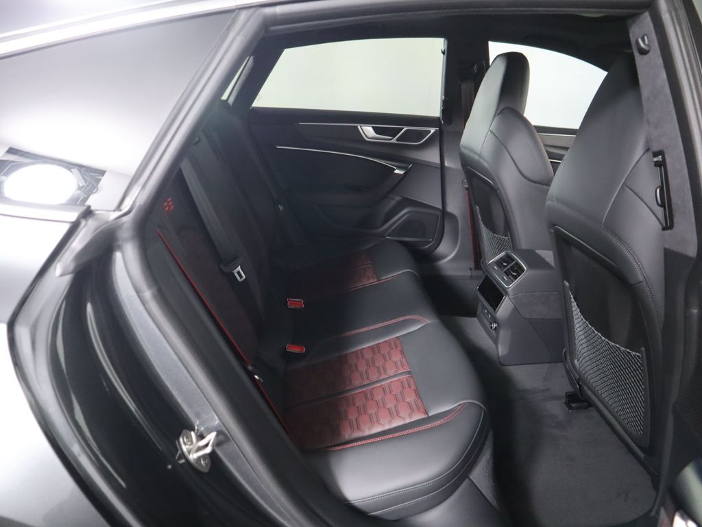 Thumbnail: 2026 Audi RS 7 - 24