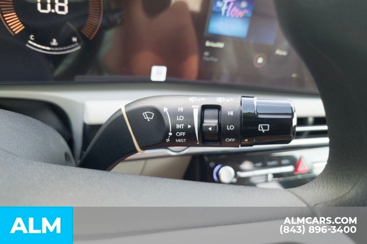 Used 2026 White Hyundai SEL image 33