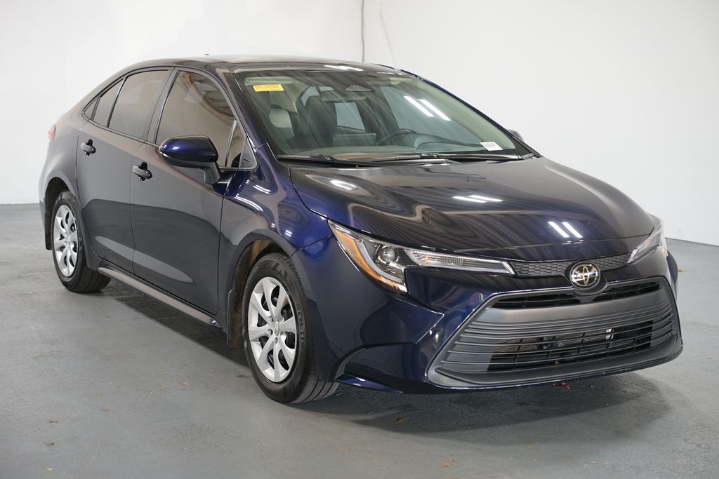 Thumbnail: 2025 Toyota Corolla - 3