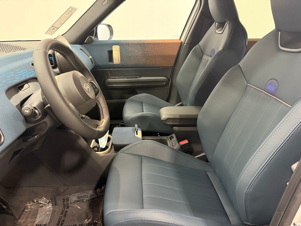 2025 MINI Cooper Countryman Base 9