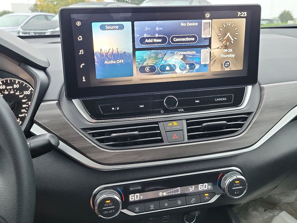 Thumbnail: 2025 Nissan Altima - 10