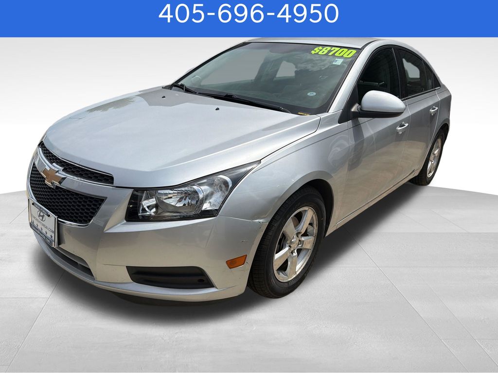 Silver Ice Metallic 2012 Chevrolet Cruze Sedan Front-Wheel Drive 6-Speed Automatic Overdrive