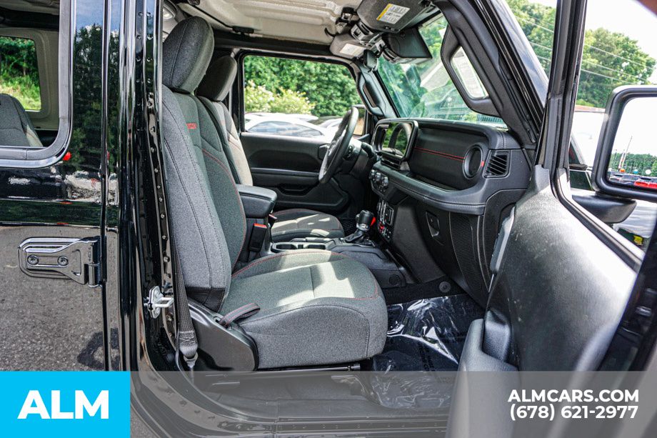 2025 Jeep Wrangler 4-Door Rubicon - Photo 23