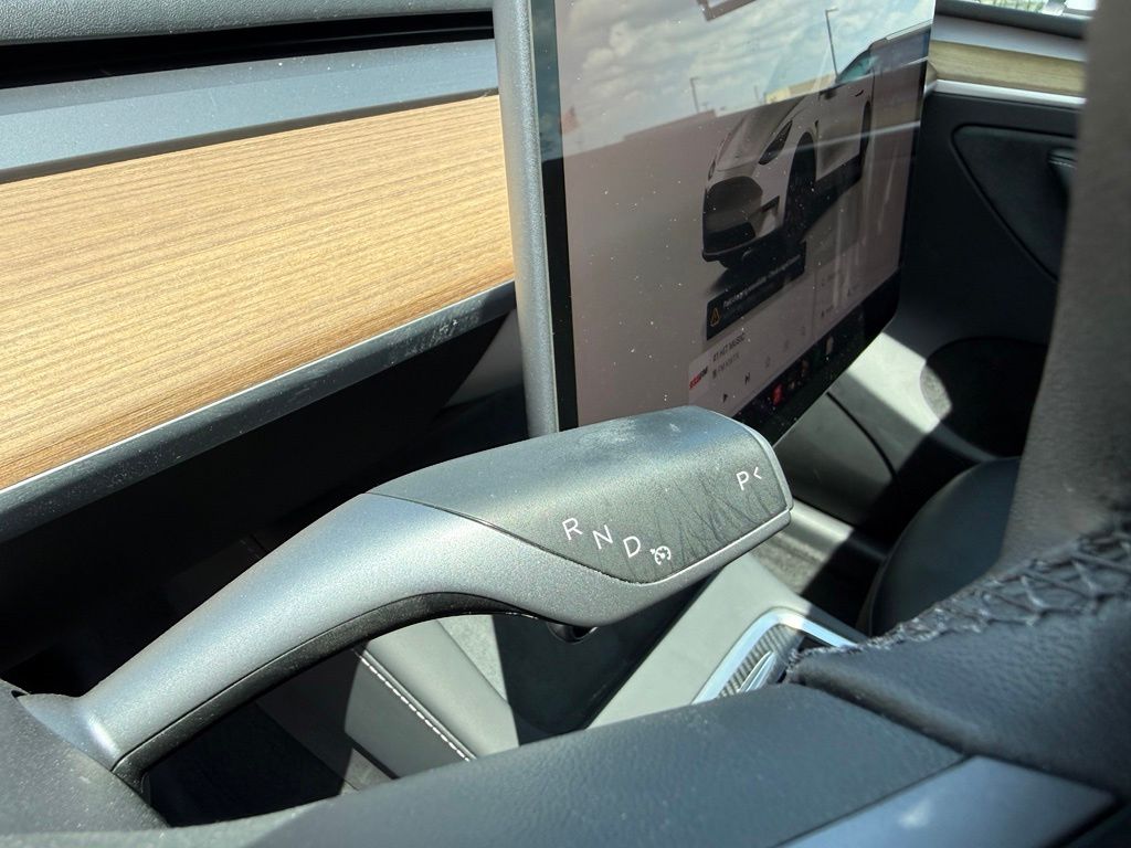 Thumbnail: 2023 Tesla Model Y - 17
