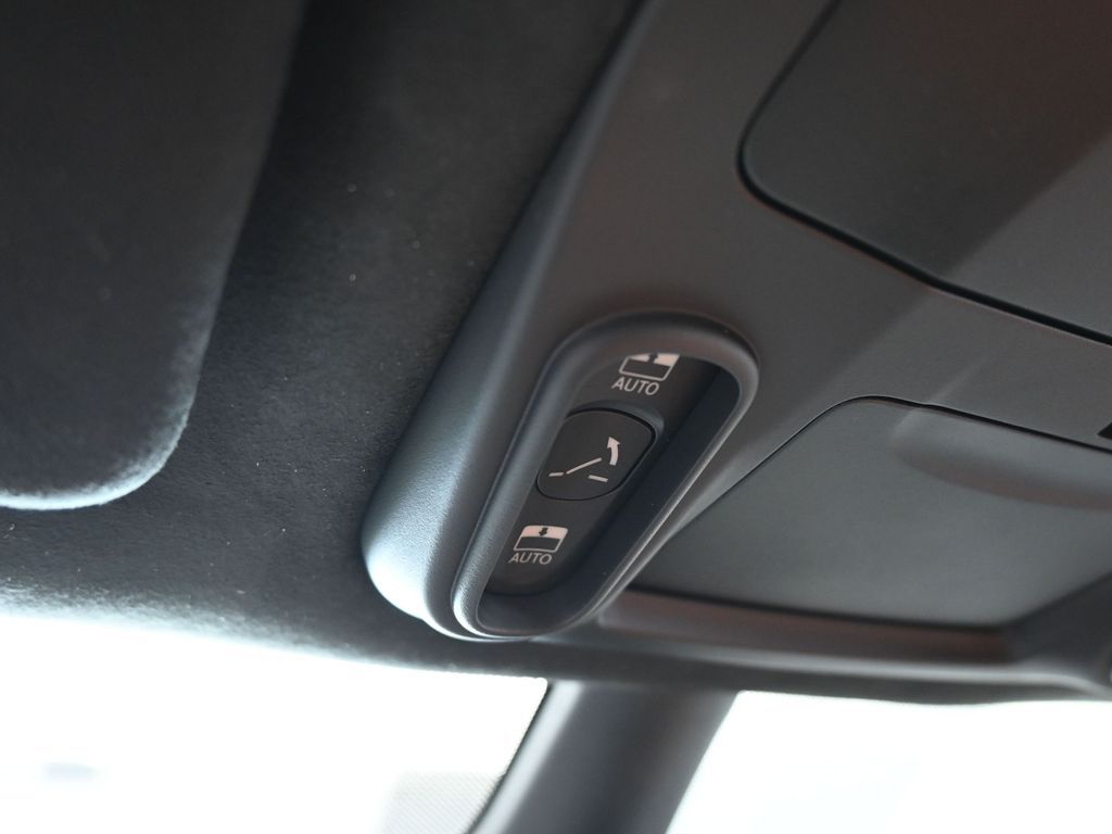 New 2026 Diamond Black Crystal Pearlcoat Chrysler Pinnacle image 26