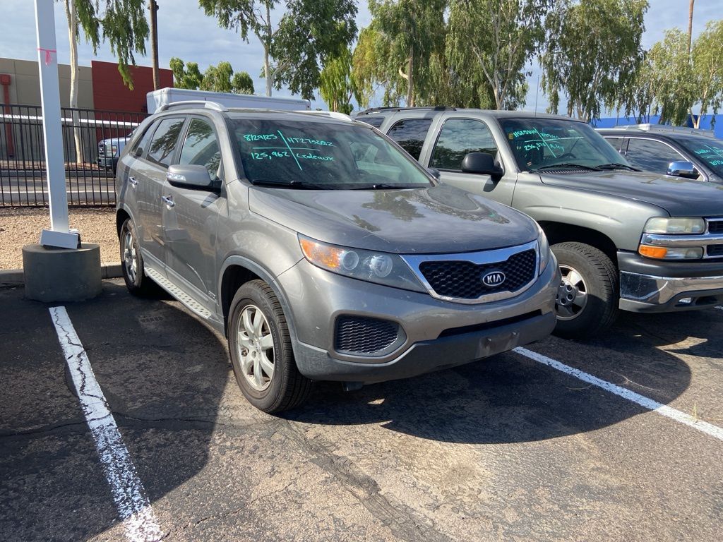 Thumbnail: 2013 Kia Sorento - 3