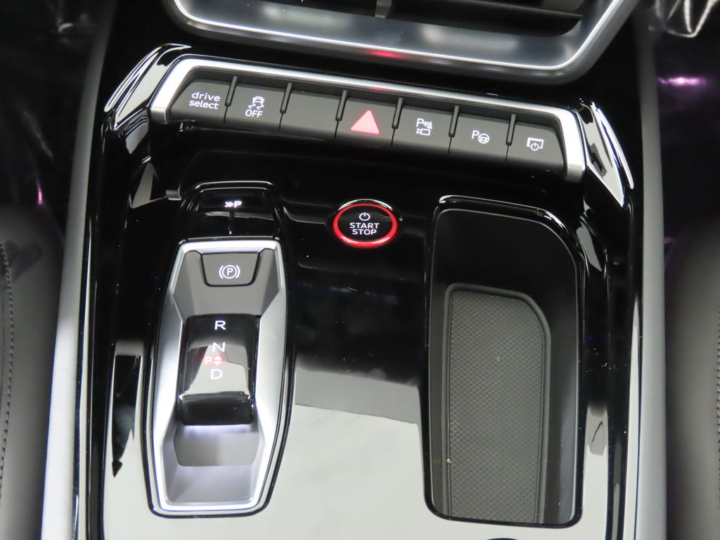 Thumbnail: 2026 Audi e-tron GT - 21