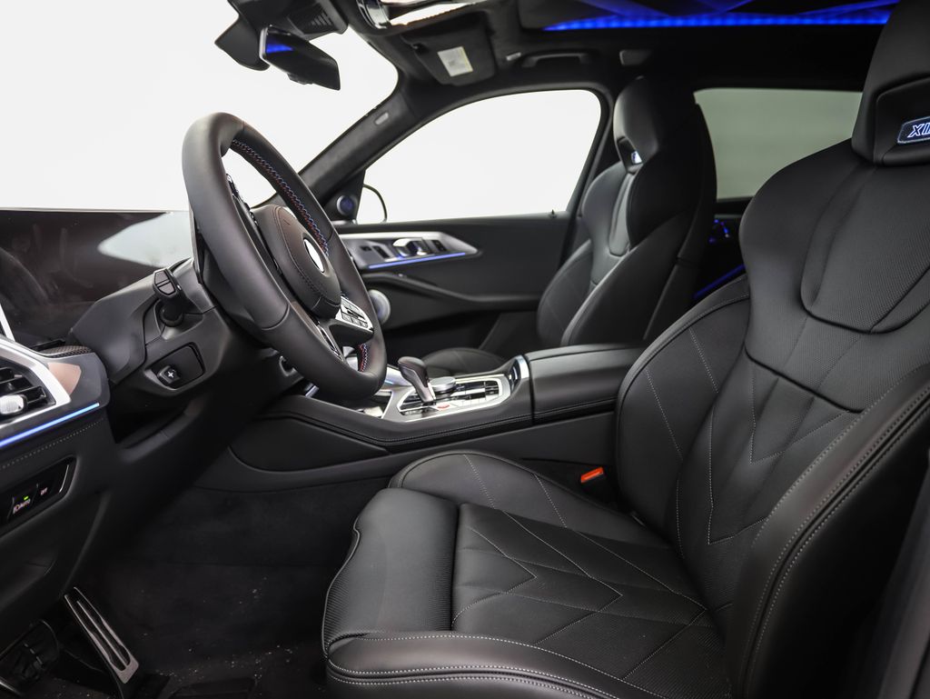 Thumbnail: 2026 BMW XM - 13