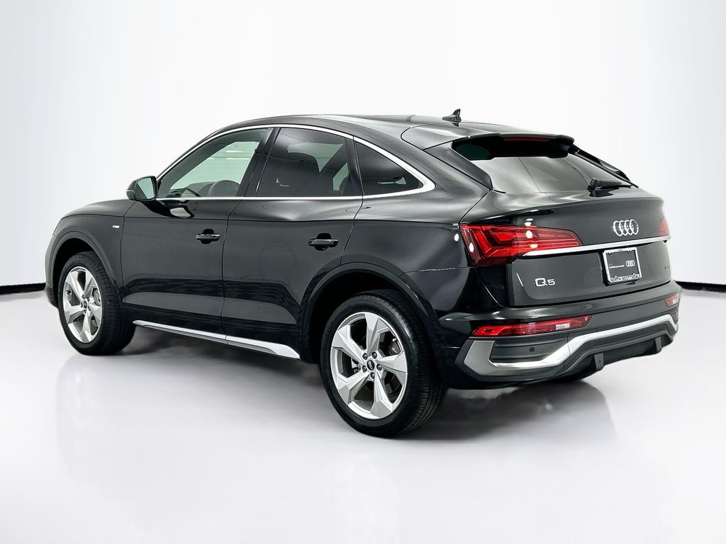 Thumbnail: 2021 Audi Q5 - 7