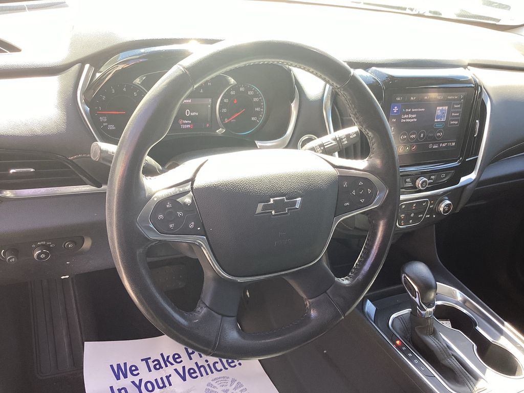 Used 2021 Chevrolet Traverse SUV
