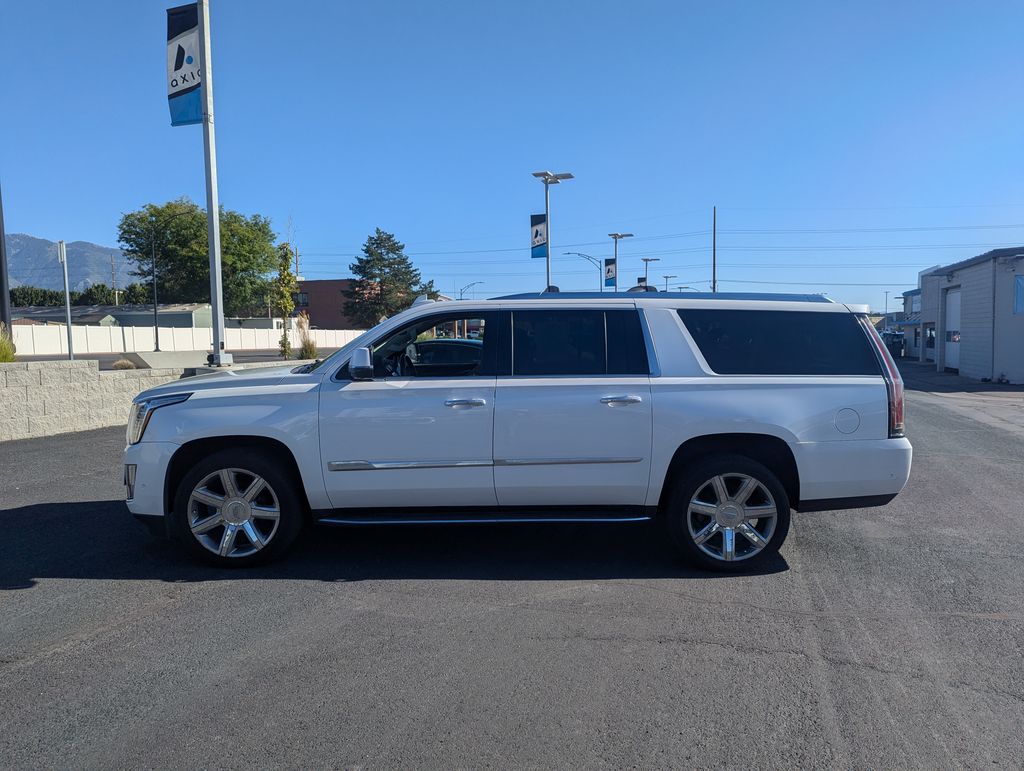 2020 Cadillac Escalade ESV Luxury 8