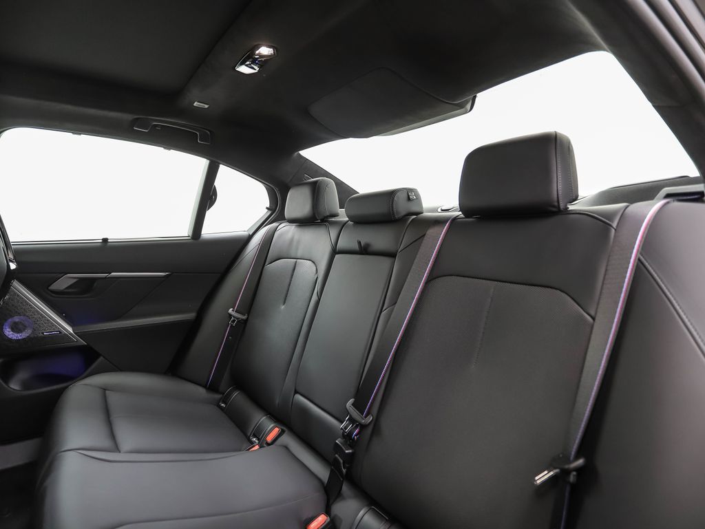 2025 BMW M5 Base 21