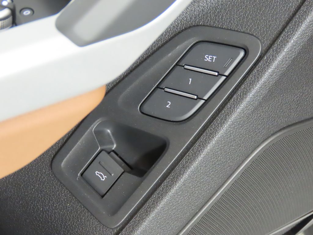 Thumbnail: 2025 Audi Q3 - 31