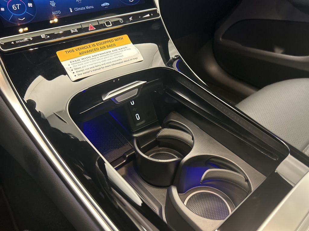 Thumbnail: 2026 Mercedes-Benz GLC - 20