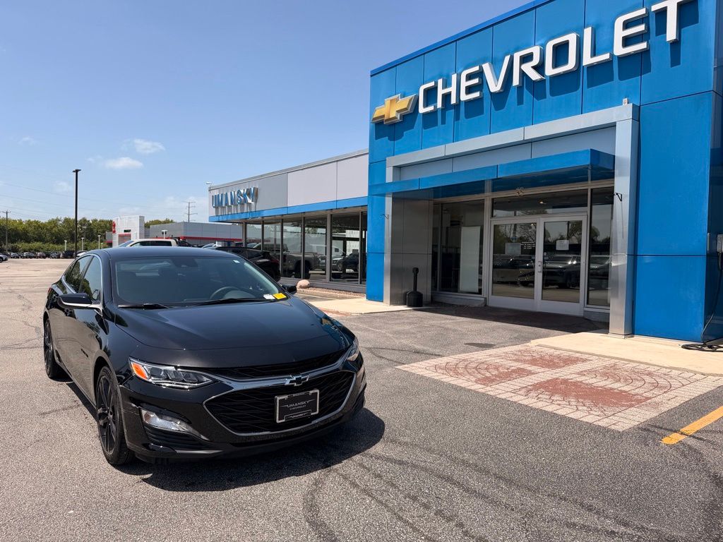 2023 Chevrolet Malibu 2LT's photo