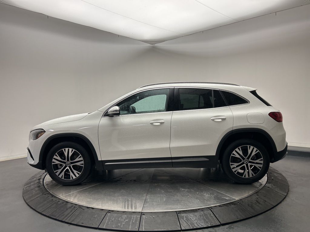 Thumbnail: 2025 Mercedes-Benz GLA - 4