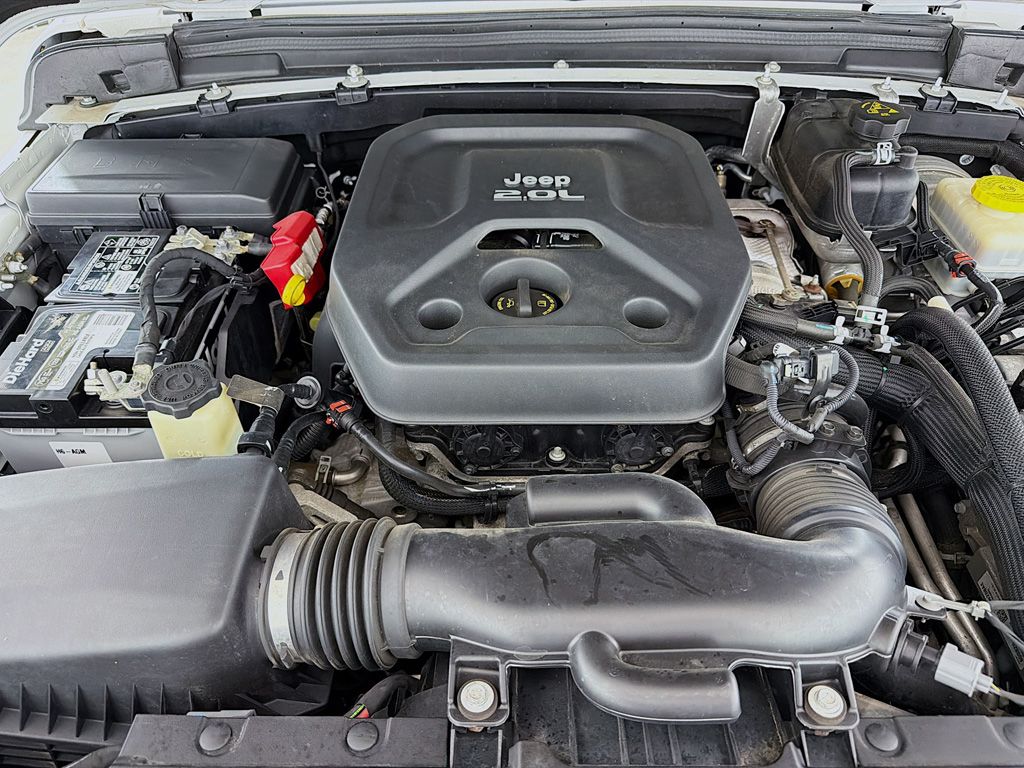 Used 2019 White Jeep Unlimited Sport S image 15
