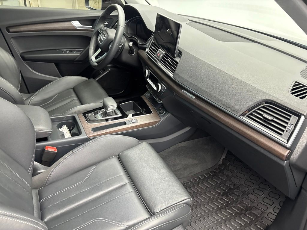Thumbnail: 2024 Audi Q5 - 27