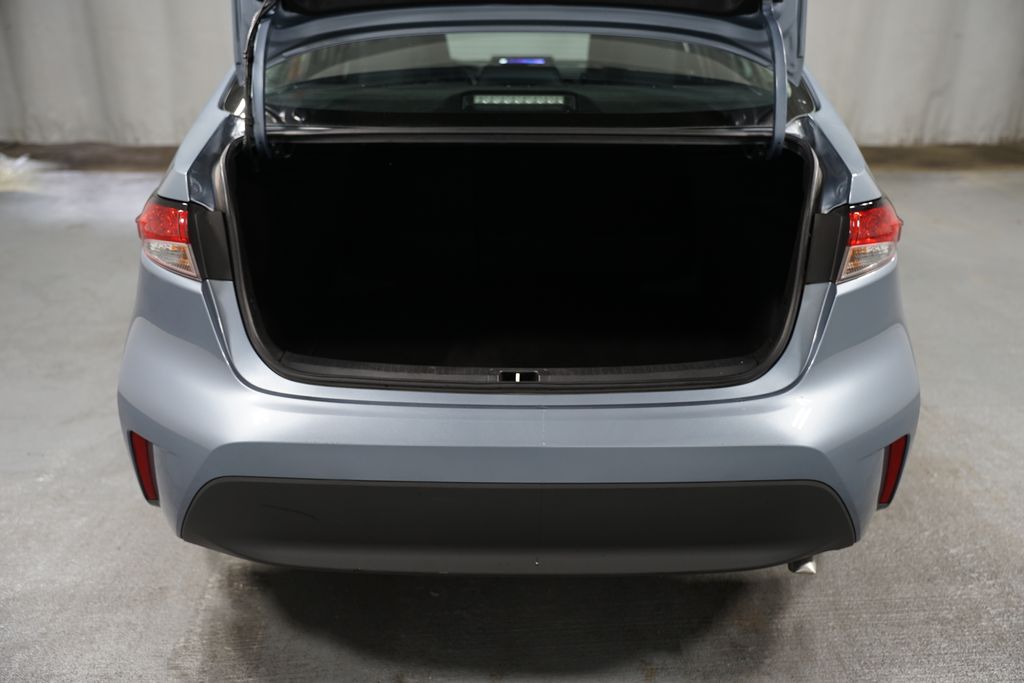 2023 Toyota Corolla LE 31