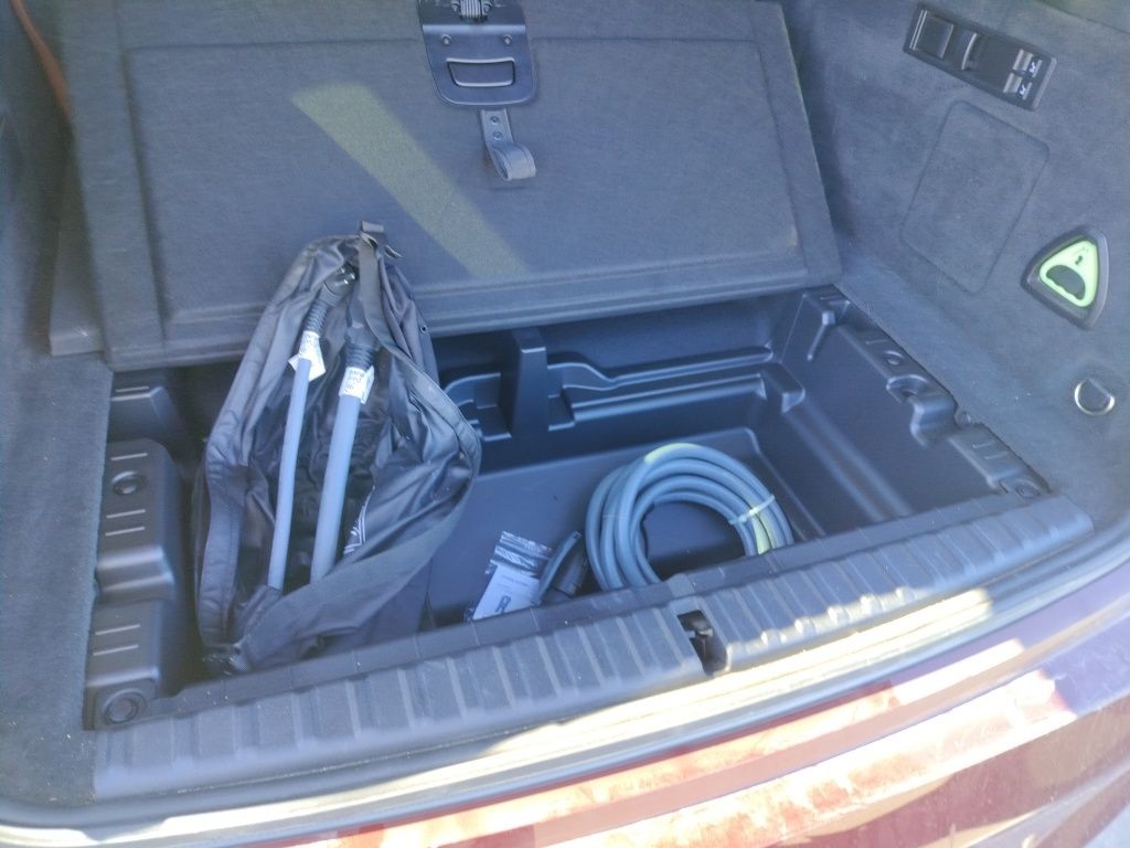 Thumbnail: 2022 BMW iX - 13