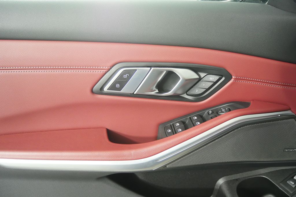 Thumbnail: 2023 BMW 3 Series - 6