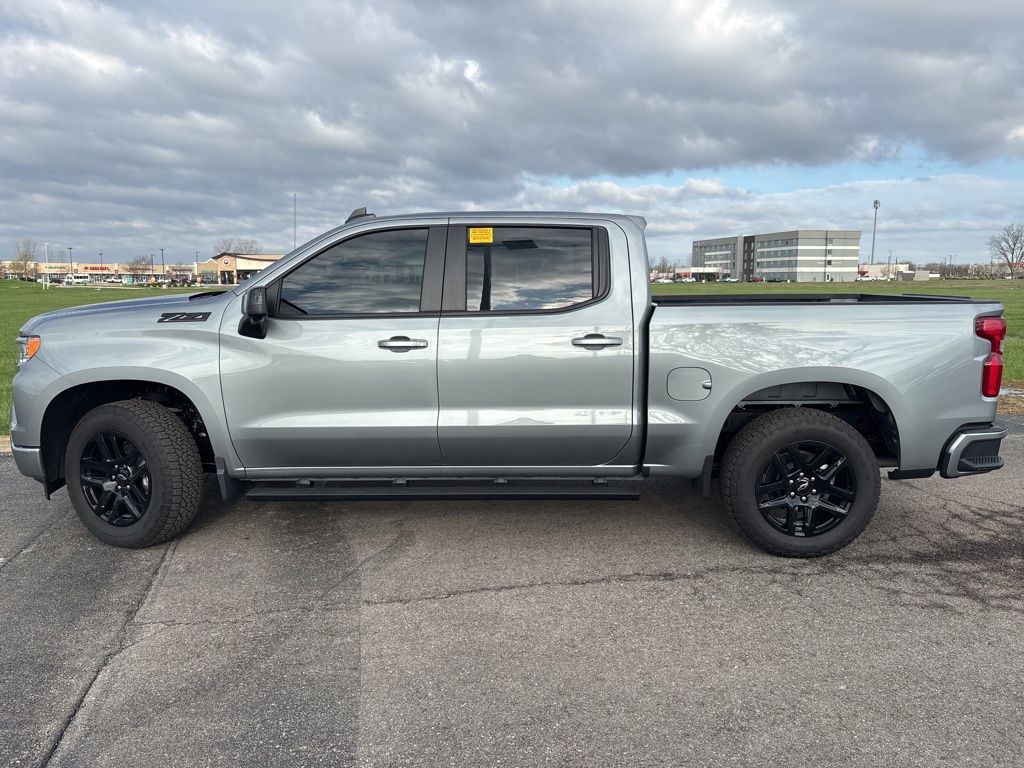 View vehicle photo 7