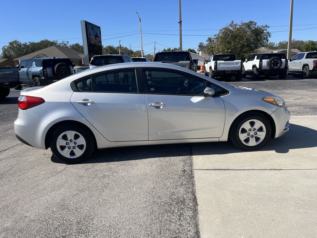 2015 Kia Forte LX 4