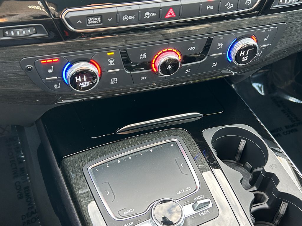 Thumbnail: 2018 Audi Q7 - 26