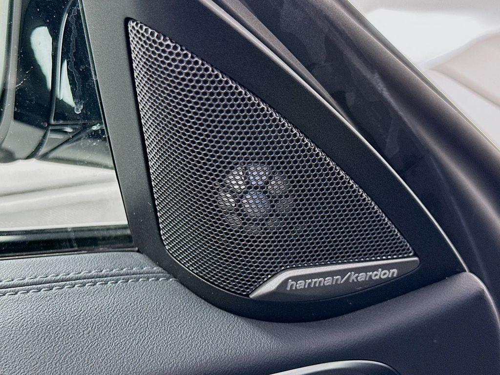 Thumbnail: 2025 BMW 4 Series - 19