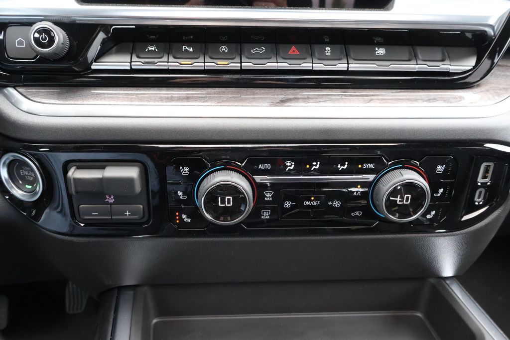 2025 Chevrolet Silverado 1500 LTZ 28