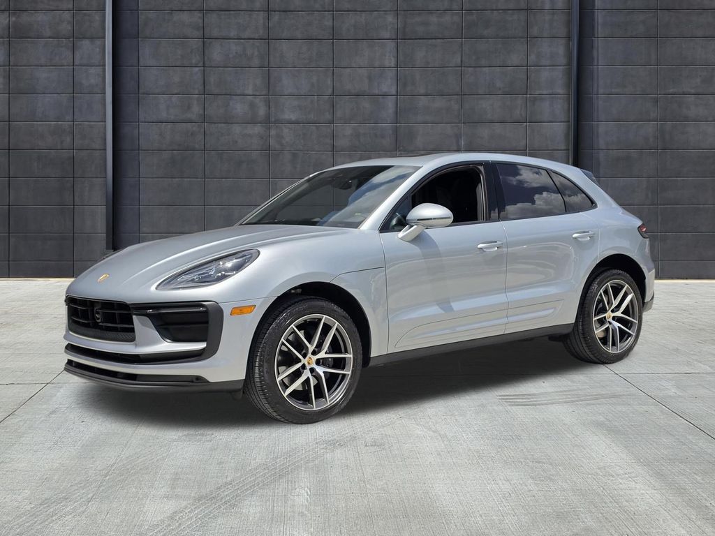  2023 Porsche Macan   