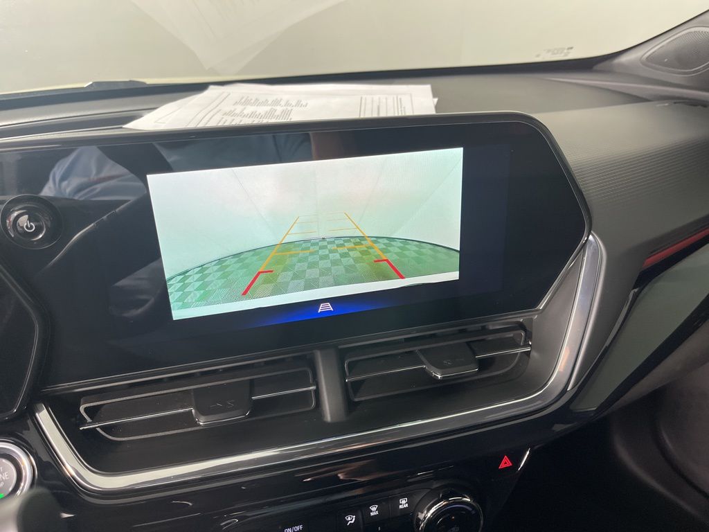 Thumbnail: 2025 Chevrolet Trax - 27