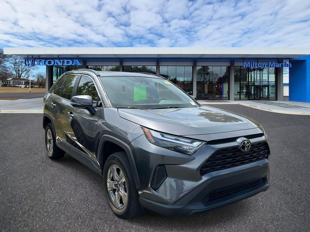 Gray 2022 Toyota RAV4 XLE FWD SUV / Crossover Front-Wheel Drive 8-Speed Automatic