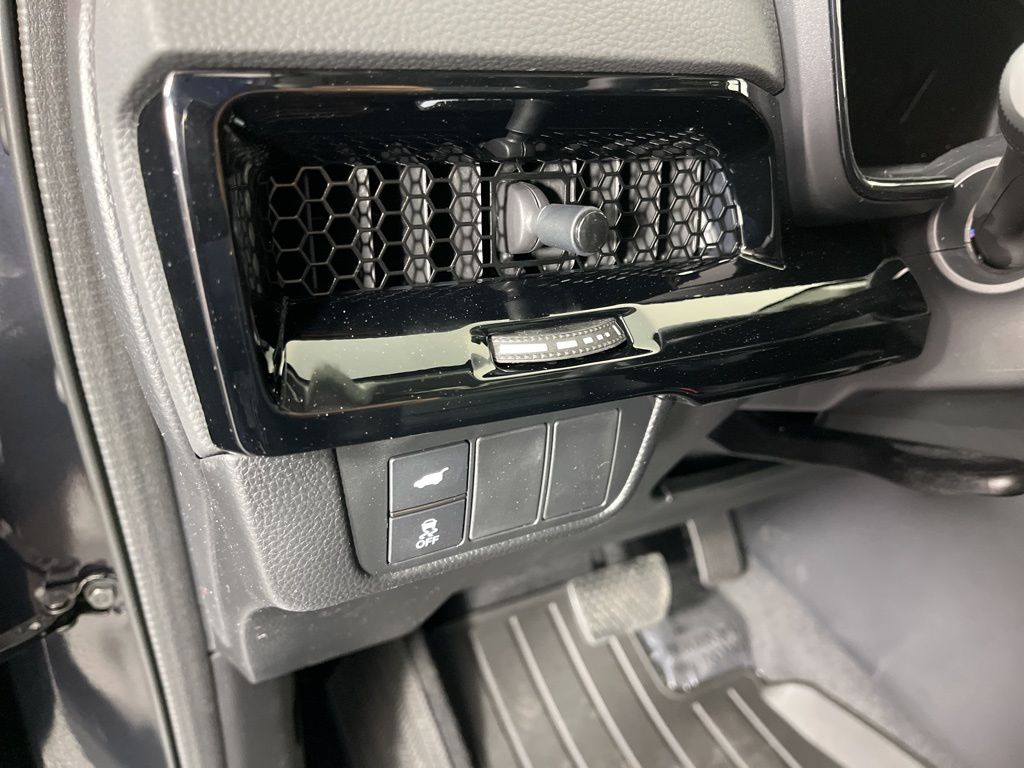 2025 Honda CR-V EX-L 28