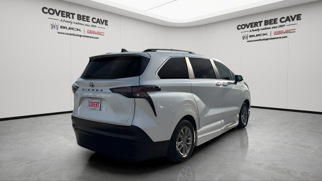 Used Car 2024 Toyota Sienna  Xle For Sale Under $80,000 In Austin, Texas