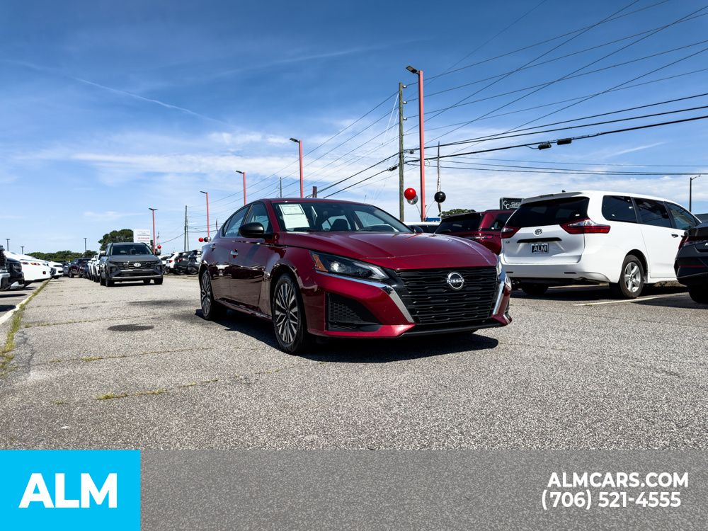 2025 Nissan Altima SV - Photo 17
