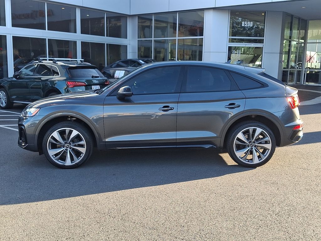 Thumbnail: 2023 Audi SQ5 - 7