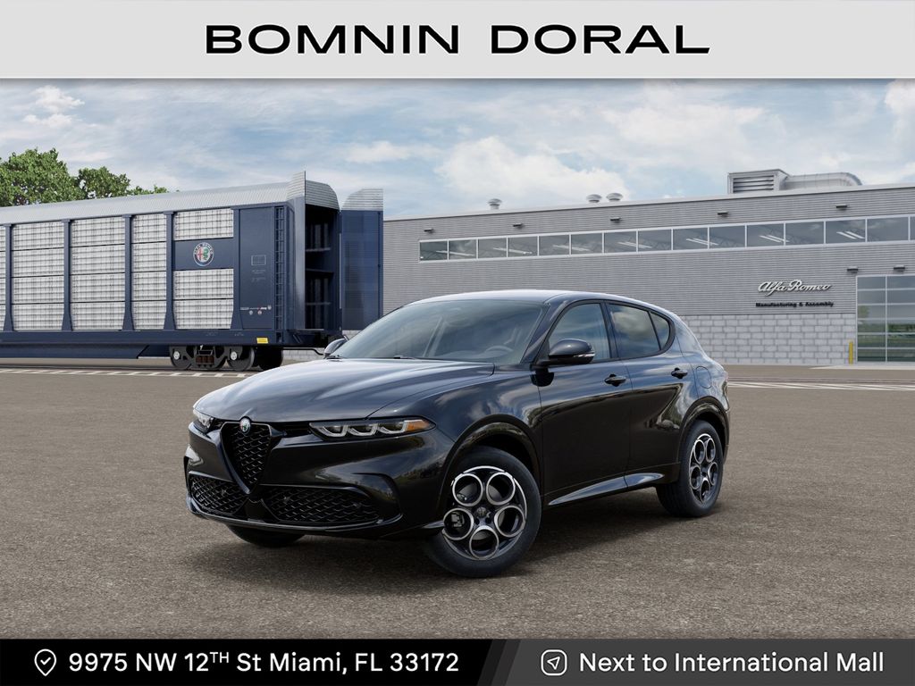 Black 2025 Alfa Romeo Tonale Hybrid   6-Speed Automatic