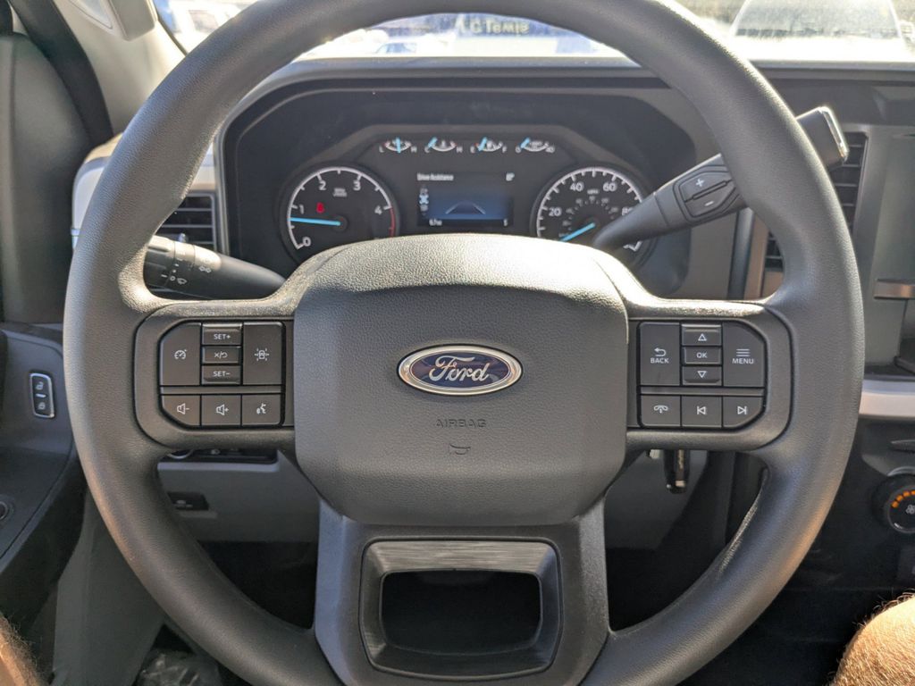 2025 Ford F-550 Chassis XL