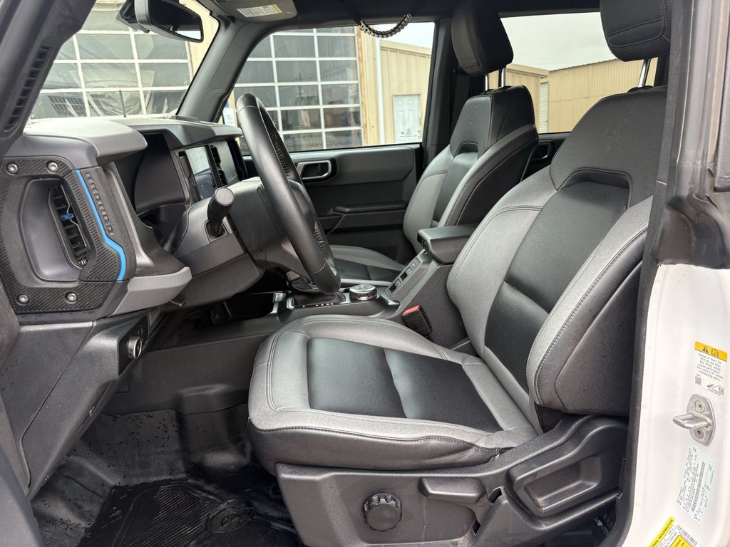 2024 Ford Bronco Black Diamond - 10