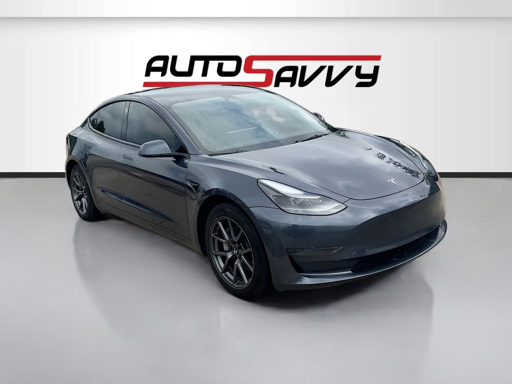2023 Tesla Model 3 -'s photo
