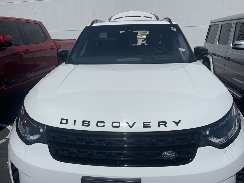 Thumbnail: 2020 Land Rover Discovery - 2